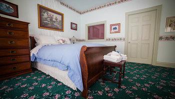 Resort Greystone On Golden Lake Deacon
